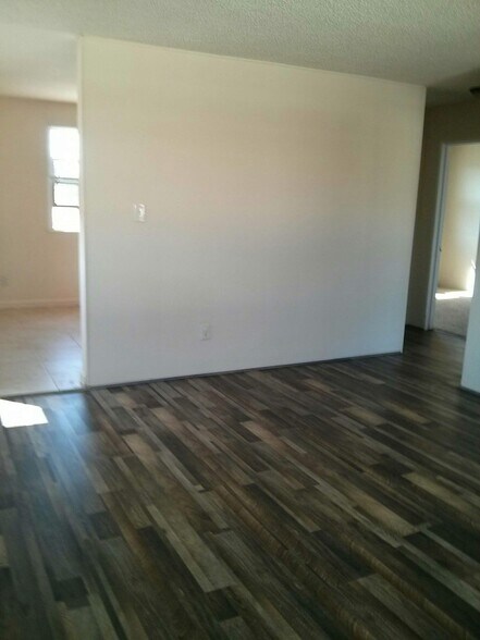 Living room - 610 Union Ave