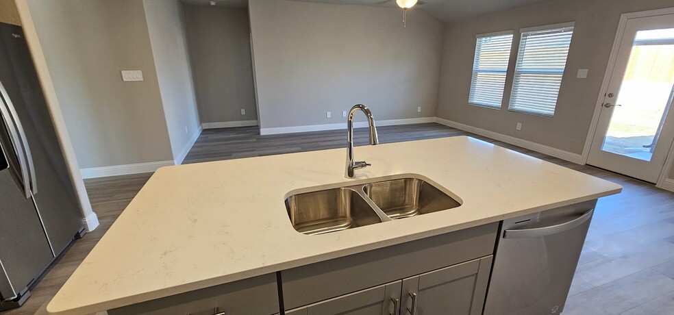 Kitchen countertop - 812 Martell Rd