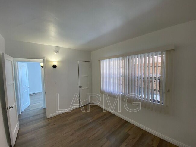 Building Photo - 4080-4084 Leimert Blvd