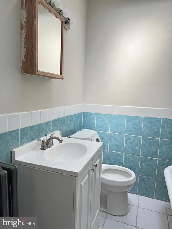 Building Photo - 1422 S Patton St