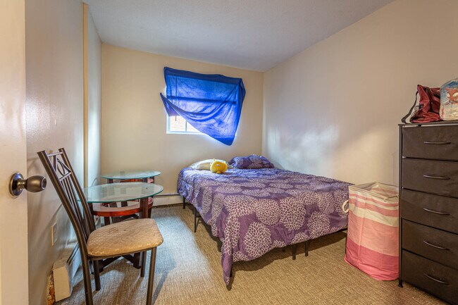 Building Photo - 71 Williams St