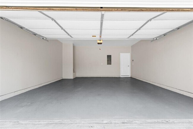 Building Photo - 3329 Rosecliff Trace NE