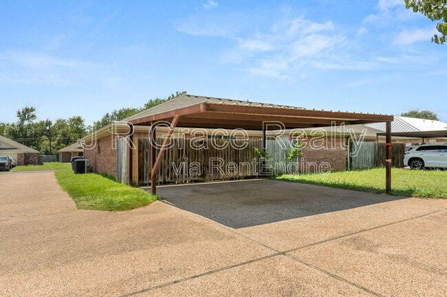 Building Photo - 10217 Hyacinth Ln