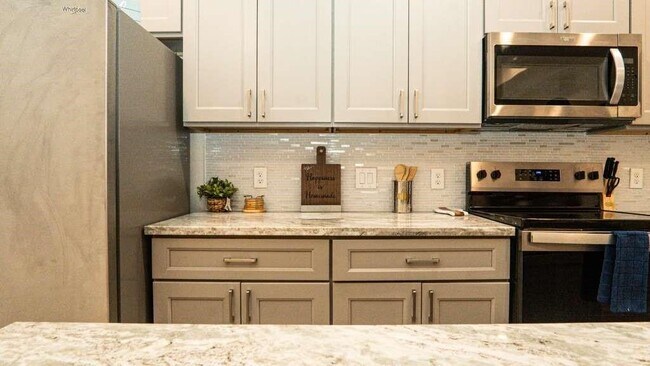 Building Photo - 7803 Jester St