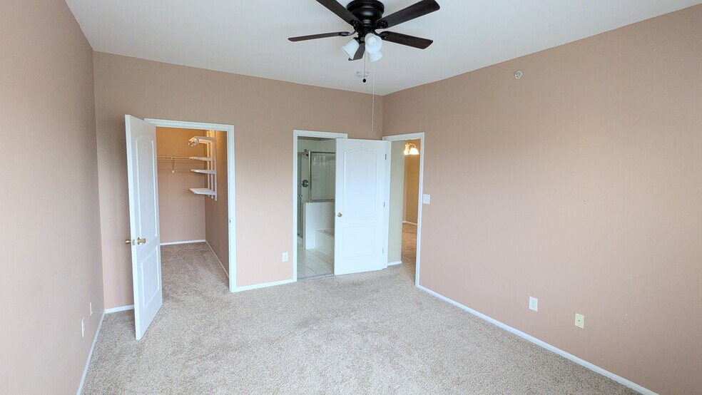 Master Bed Room, Pic #2 - 834 Dominick Ct