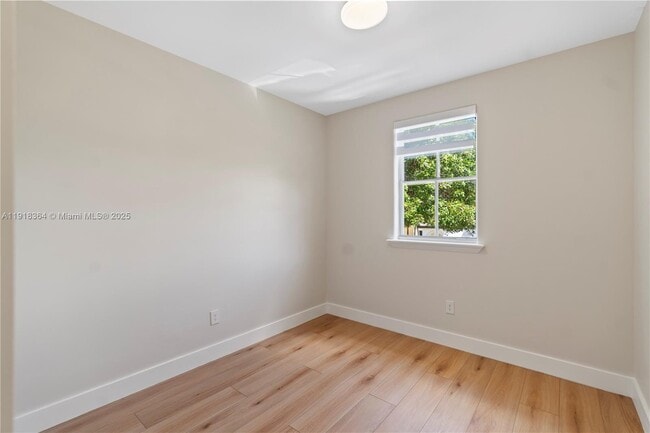 Building Photo - 11032 NW 48th Ln