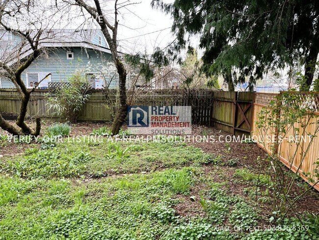 Building Photo - 8104 SE 72nd Ave