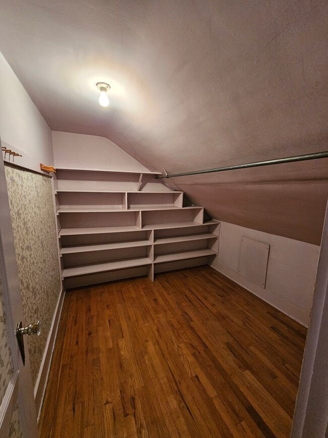 Building Photo - 4 BED | 2.5 BATH | DOUBLE GARAGE | WEST RAPID | FURNISHED