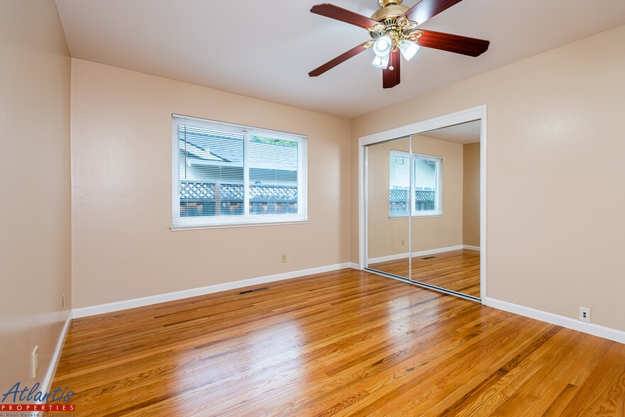 Building Photo - 5145 Alan Ave