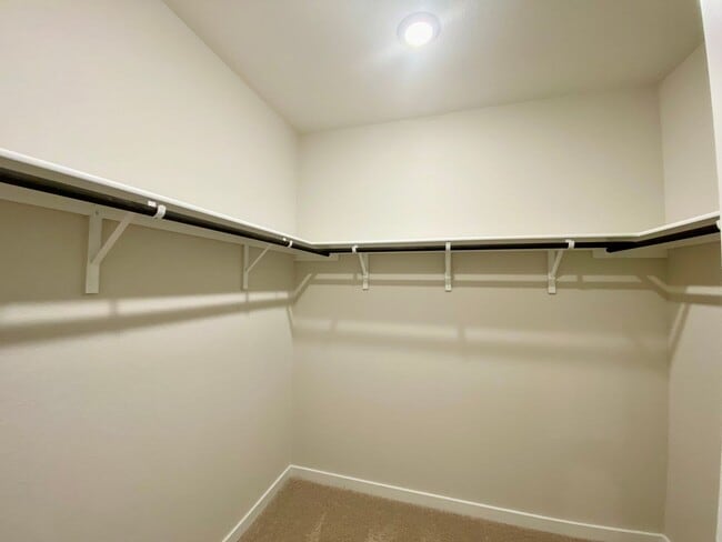 Building Photo - BRAND NEW HOME