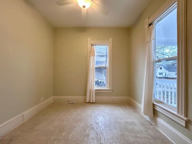 Building Photo - Three Bedroom Home in Muskegon