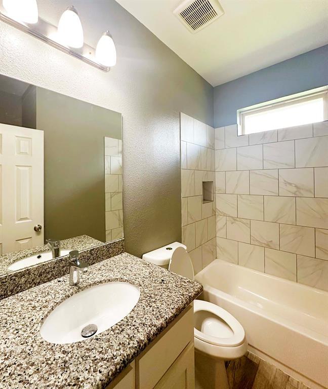 Building Photo - 7638 Bronze Trail Dr