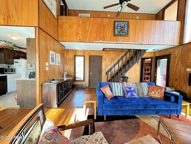 Building Photo - 402 Canoe Brook Dr