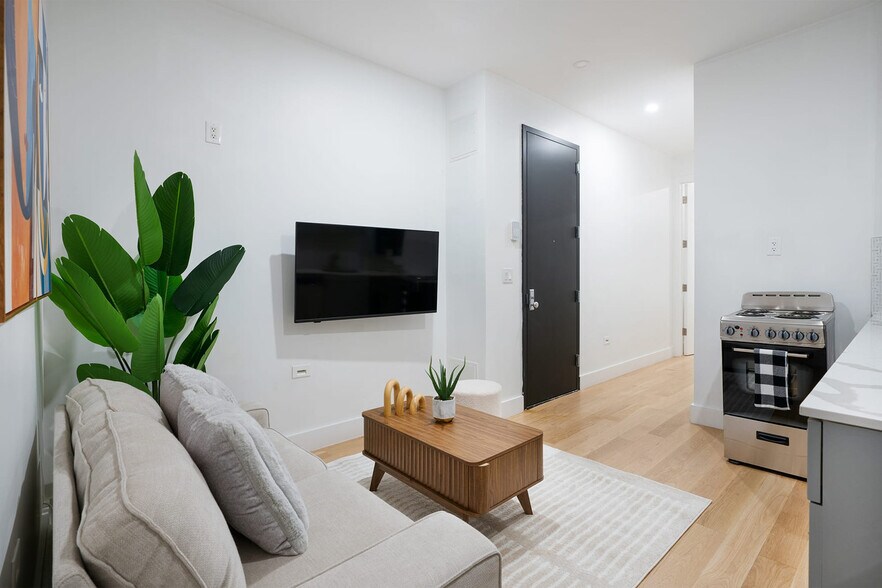 Building Photo - 1290 1st Ave