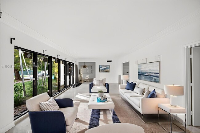 Building Photo - 1100 N Shore Dr