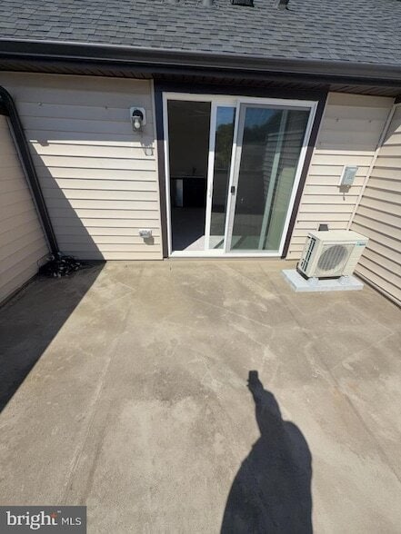 Building Photo - 7231 Mountaineer Dr