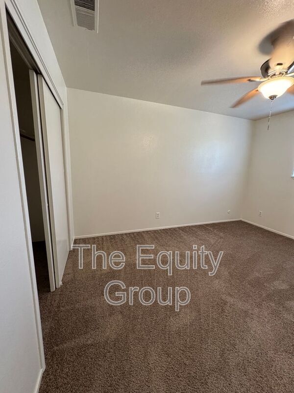 Building Photo - 1320 W Vassar Ave