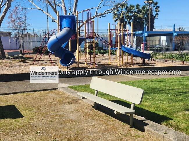 Building Photo - Halfplex Gem at River College Square- Available Now!