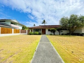 Building Photo - 4/2 Pet Friendly Spacious Beachside Kailua...