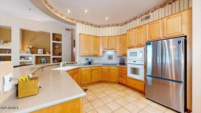 Building Photo - 34687 N 93rd Pl