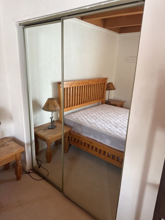 Building Photo - Quaint 1 Bedroom/1 Bath Unit in Wildernest-Wifi, Clubhouse Utilities included