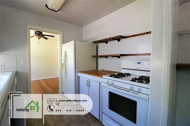 Building Photo - 841 South St