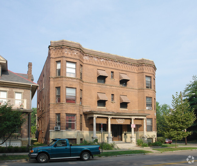 Building Photo - Gordon House