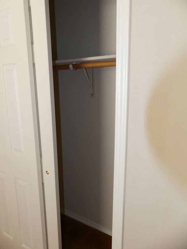 Building Photo - PRICE DROP !!