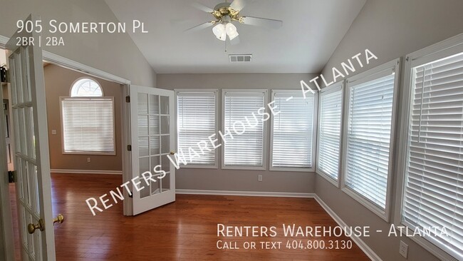 Building Photo - 905 Somerton Pl