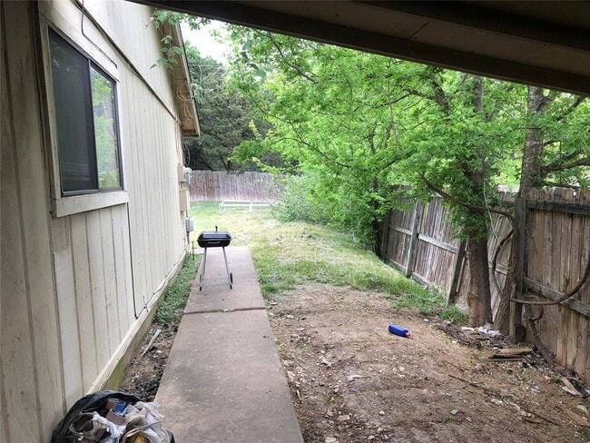 Building Photo - 11510 Walnut Ridge Dr