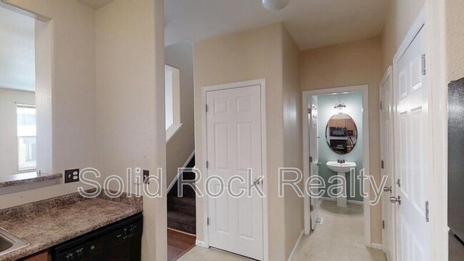 Building Photo - 8181 Snow Bowl Heights