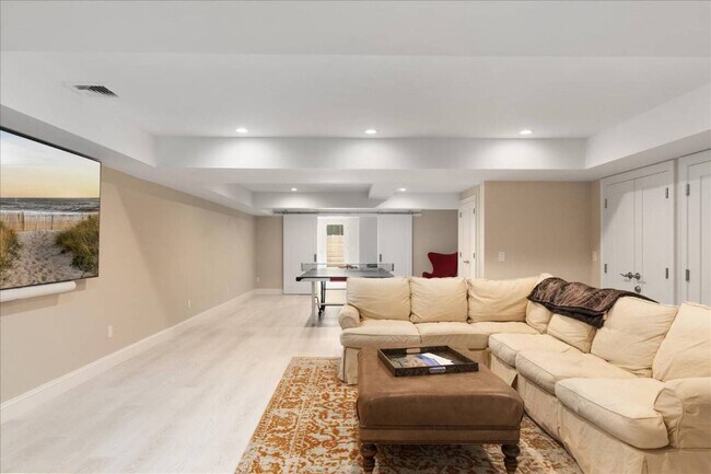 Building Photo - 40 Hidden Cove Ct