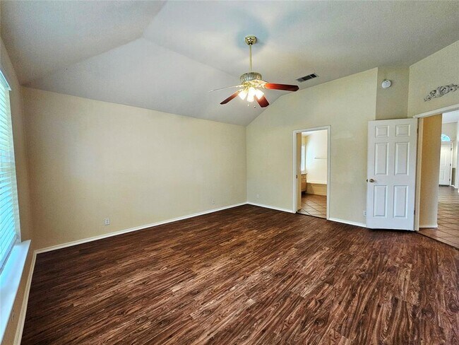 Building Photo - 8102 Lerwick Ln