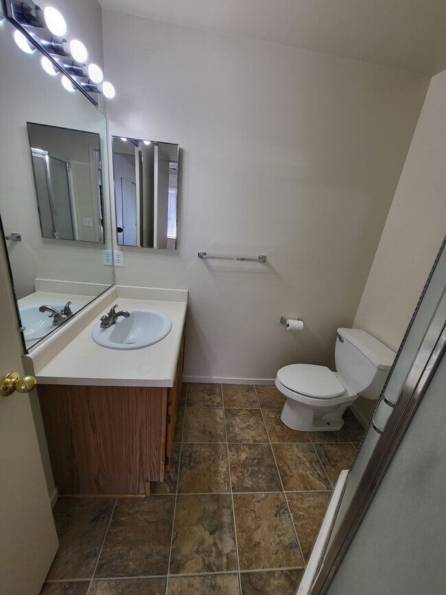 Building Photo - 112 Palmer Dr