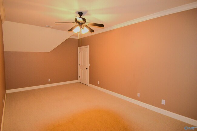 Building Photo - 79 Creekwood Dr