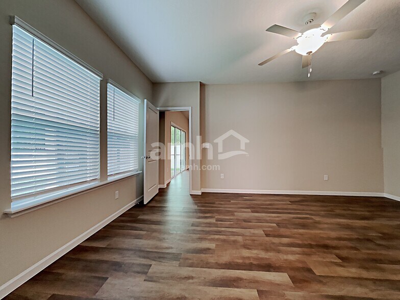 Building Photo - 152 Edge Park Trl