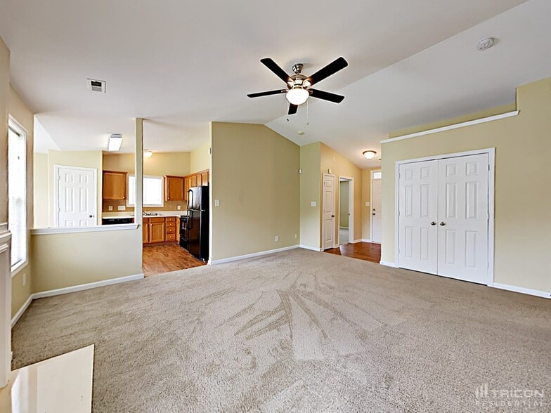 Building Photo - 6211 Whispering Brook Ct