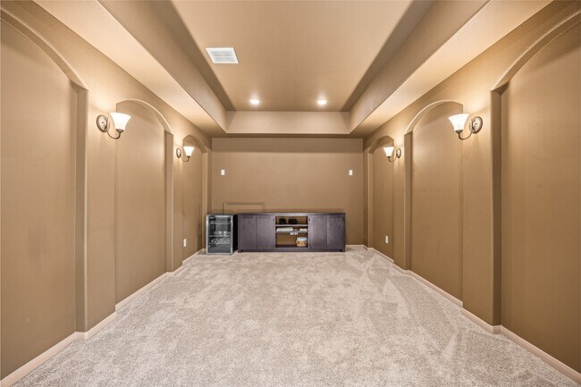 Building Photo - 9522 Whitebark Pne Wy