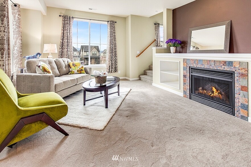 Living Room - 964 4th Ave NE