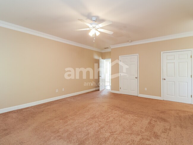 Building Photo - 12 Peregrine Dr