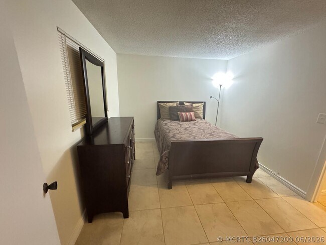 Building Photo - 10821 N Military Trl