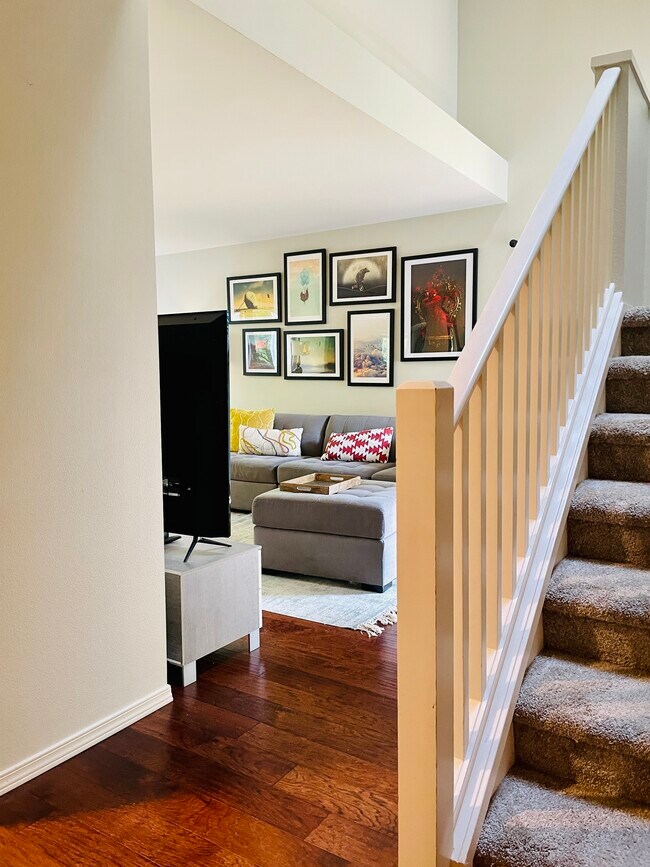 Building Photo - 16815 6th Ave W