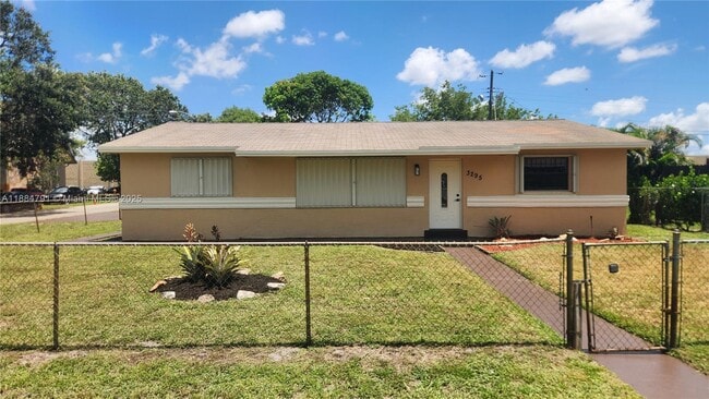 Primary Photo - 3295 NW 214th St