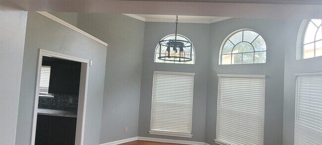 Building Photo - 12007 Carriage Ridge Ct