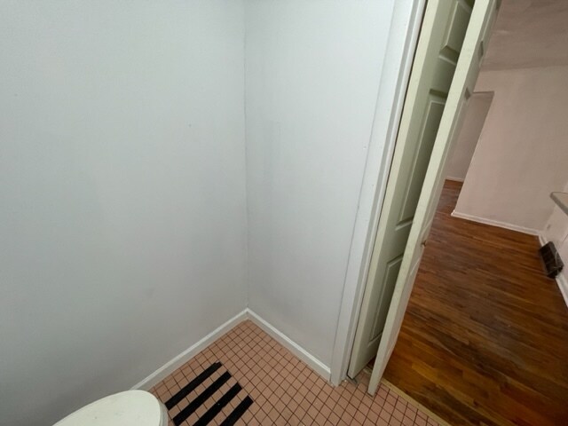 Building Photo - 1343 E Bowman St