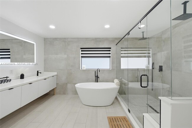 Building Photo - 9935 Ramblewood Dr