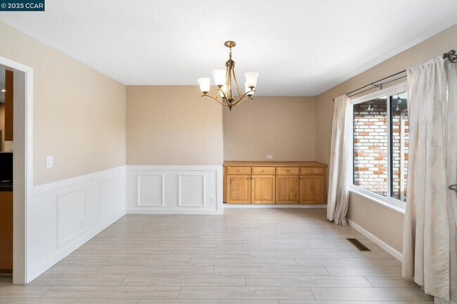 Building Photo - 3158 Randick Ct