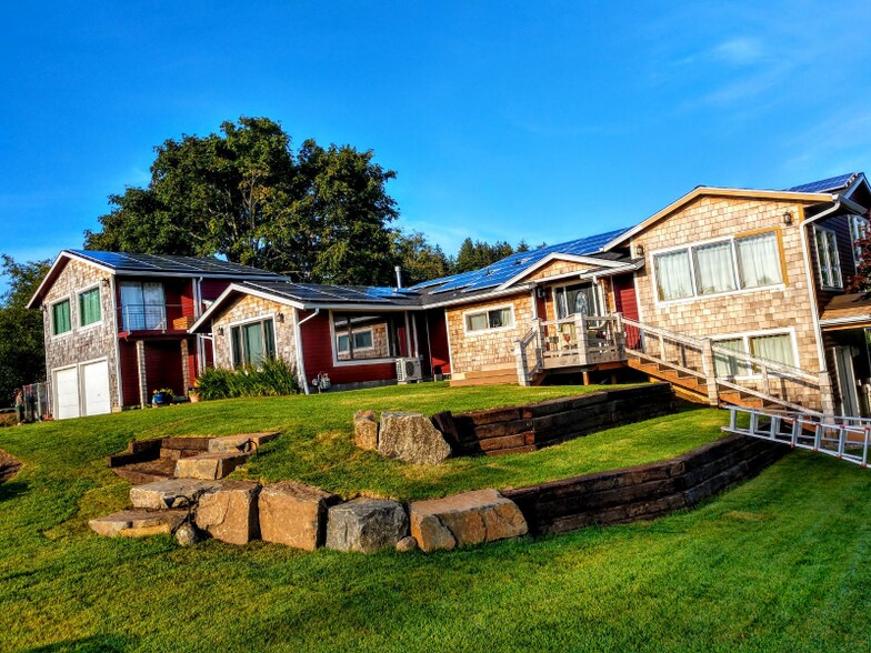 Building Photo - 1842 5th St