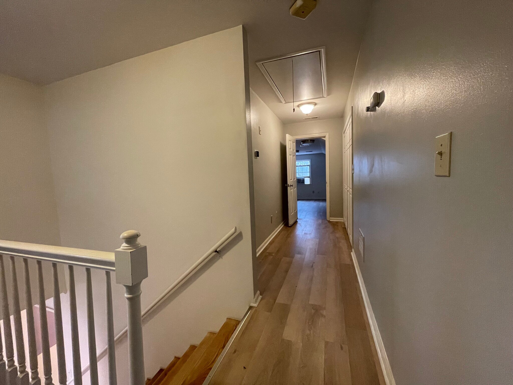 Building Photo - 3 Tyrol Ct