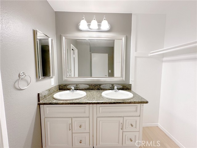 Building Photo - 12546 Pinegrove Ln